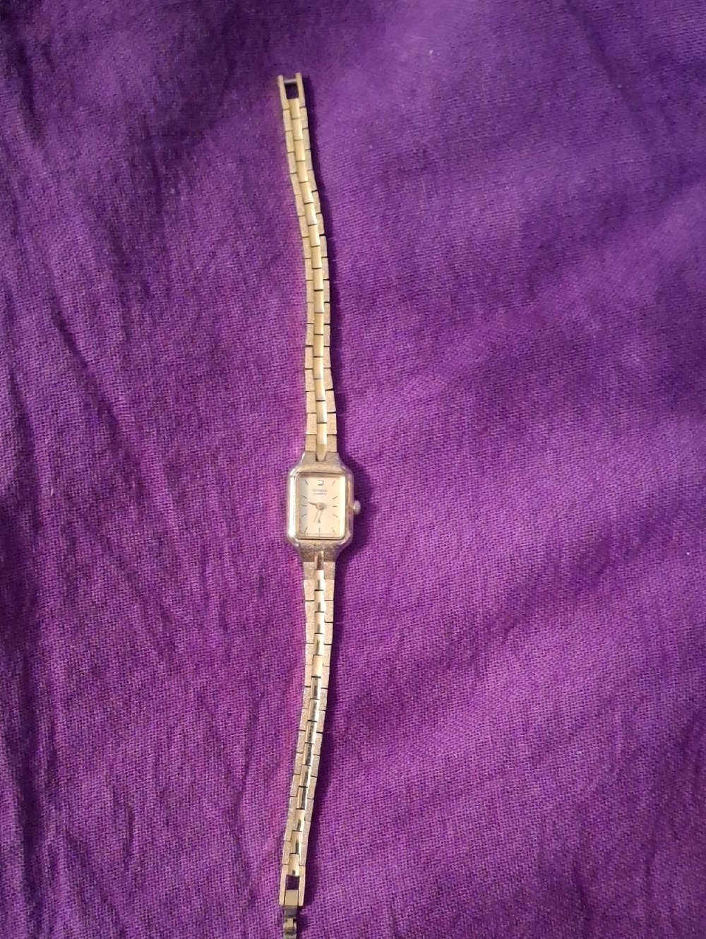 Classic Women's Gold-Tone Bracelet Watch